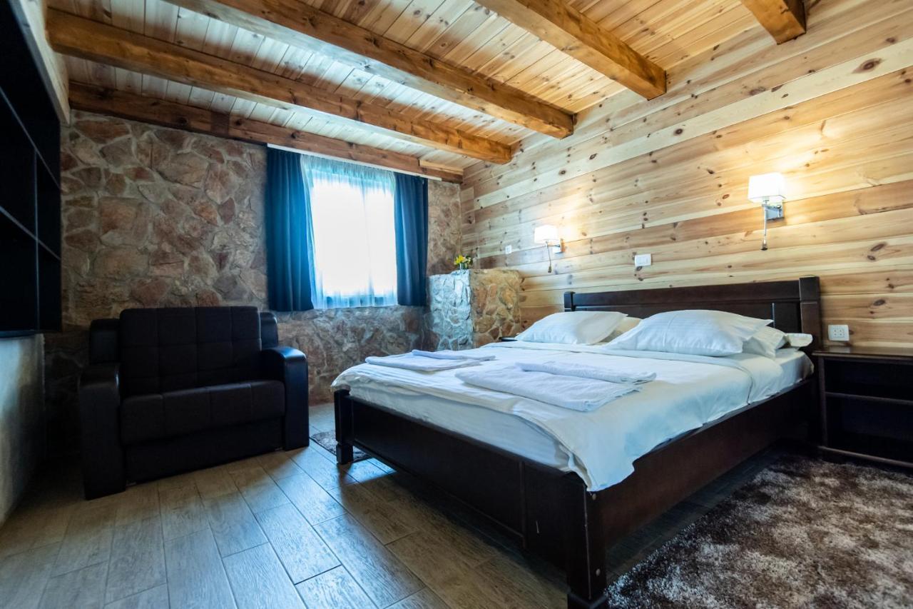 Hotel Enigma Zabljak  Ngoại thất bức ảnh