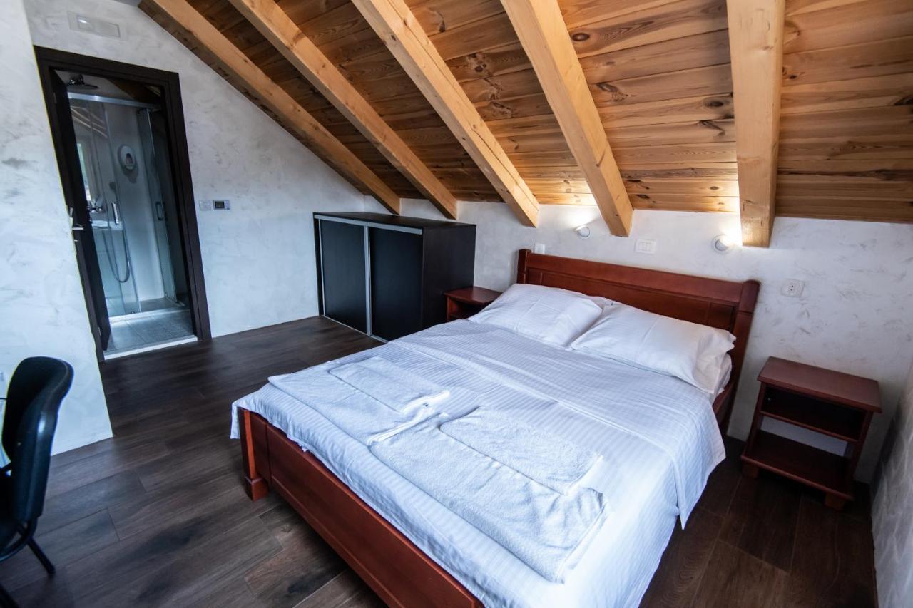 Hotel Enigma Zabljak  Ngoại thất bức ảnh