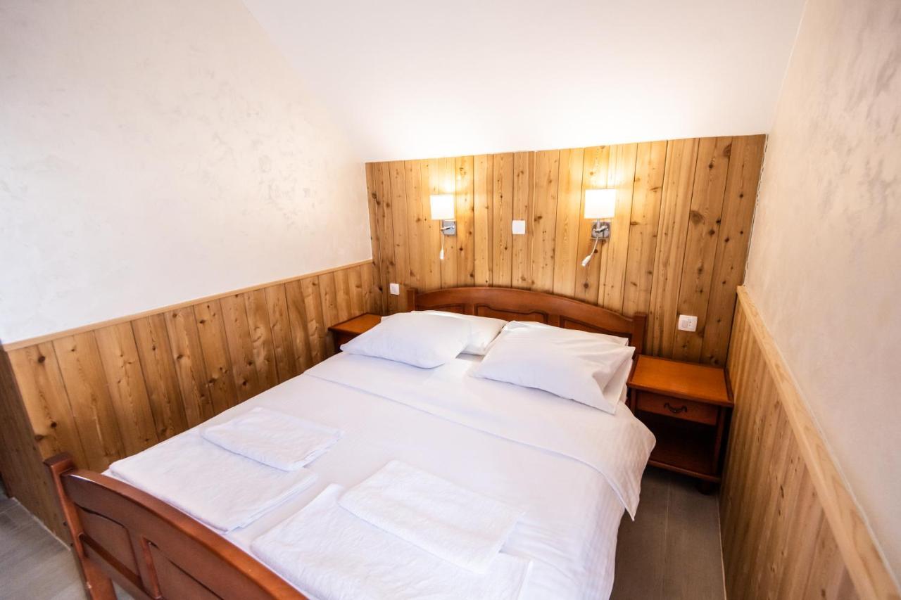 Hotel Enigma Zabljak  Ngoại thất bức ảnh