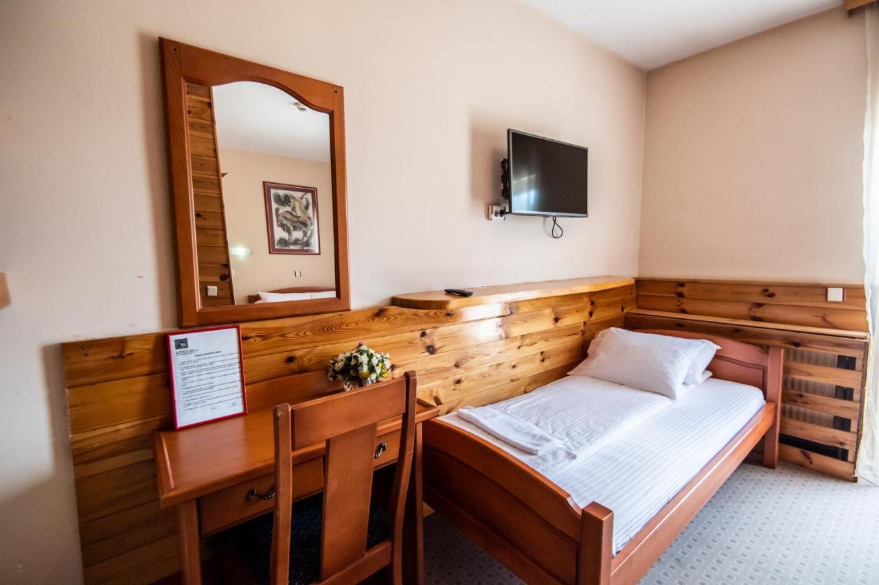 Hotel Enigma Zabljak  Ngoại thất bức ảnh