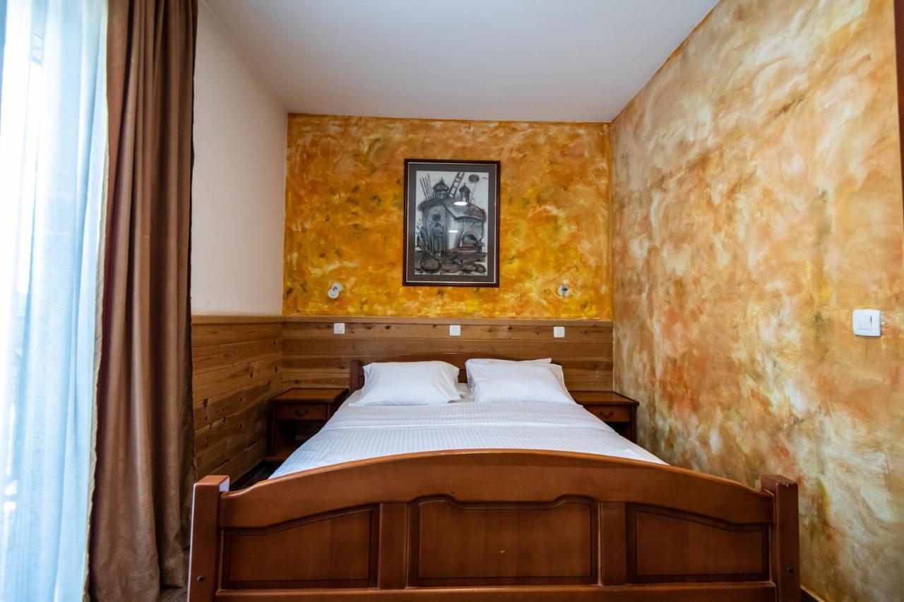 Hotel Enigma Zabljak  Ngoại thất bức ảnh
