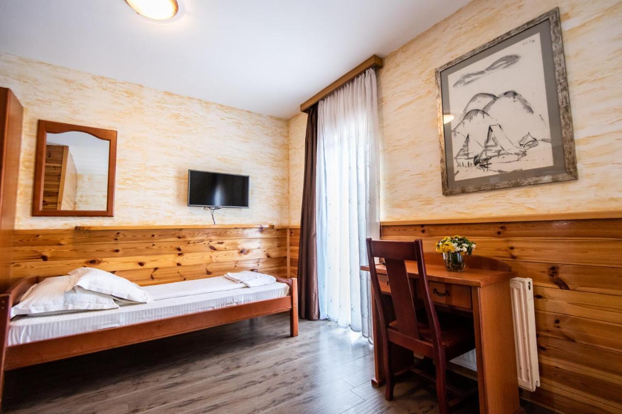 Hotel Enigma Zabljak  Ngoại thất bức ảnh